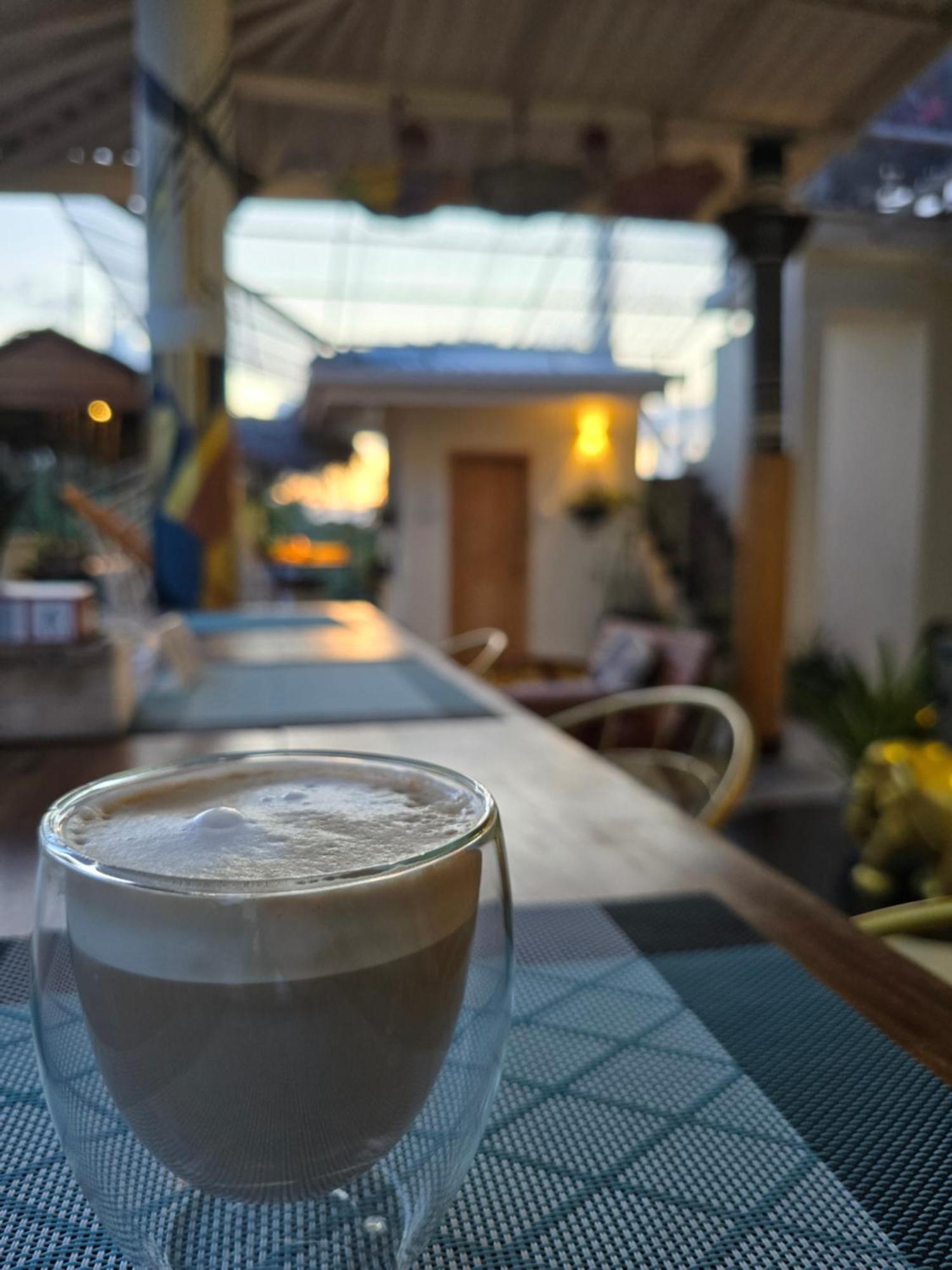 Habibi Hostel & Restaurant 우나와투나 외부 사진