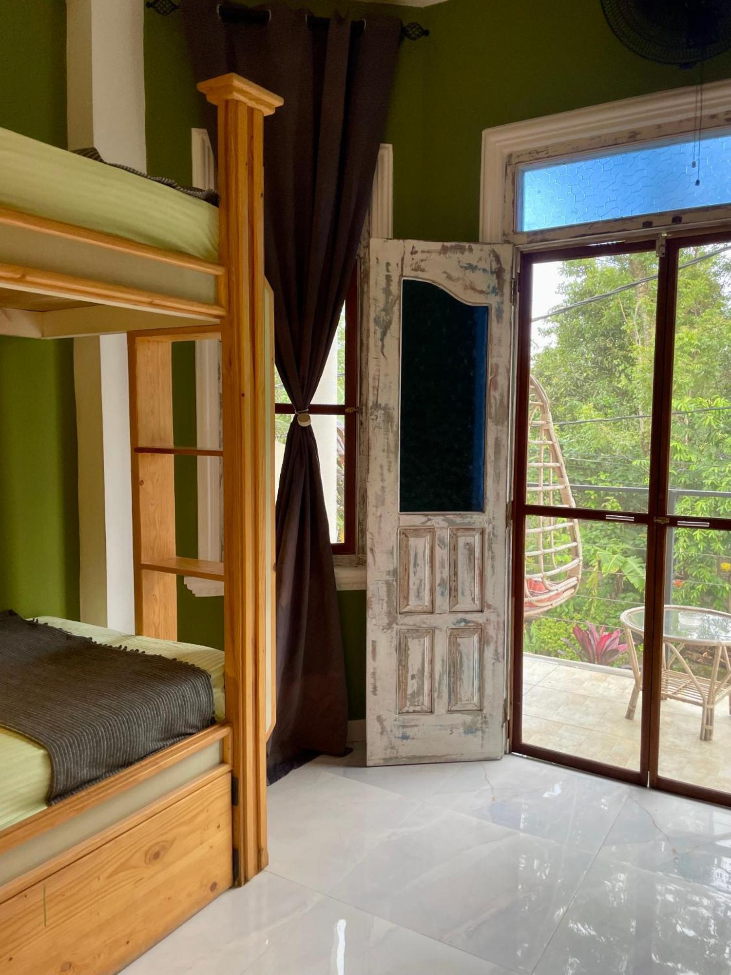 Habibi Hostel & Restaurant 우나와투나 외부 사진